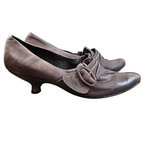 Vtg Y2k Rizzo Leather Witchy Pointed Toe Kitten Heels